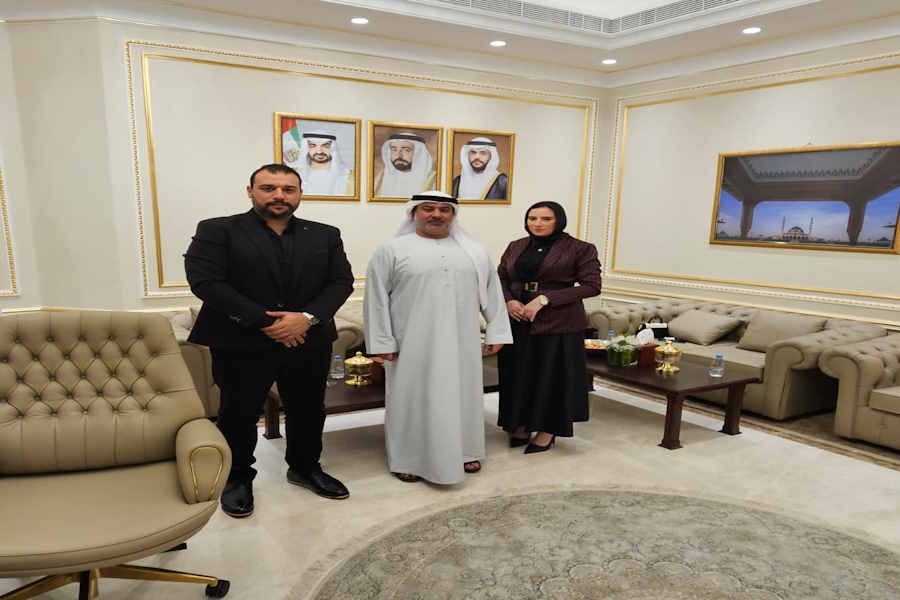 زيارة رسمية إلى مجلس الشارقة الاستشاري لتعزيز التعاون في المجالات التدريبية